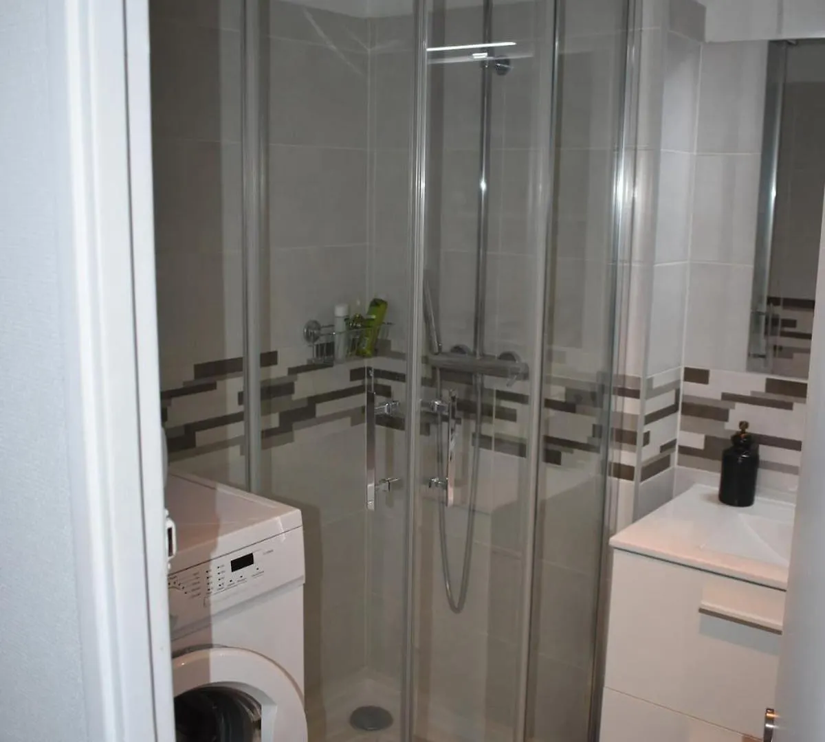 Appartement Lumineux 3 Chambres - Villeurbanne Gratte Ciel Apartment
